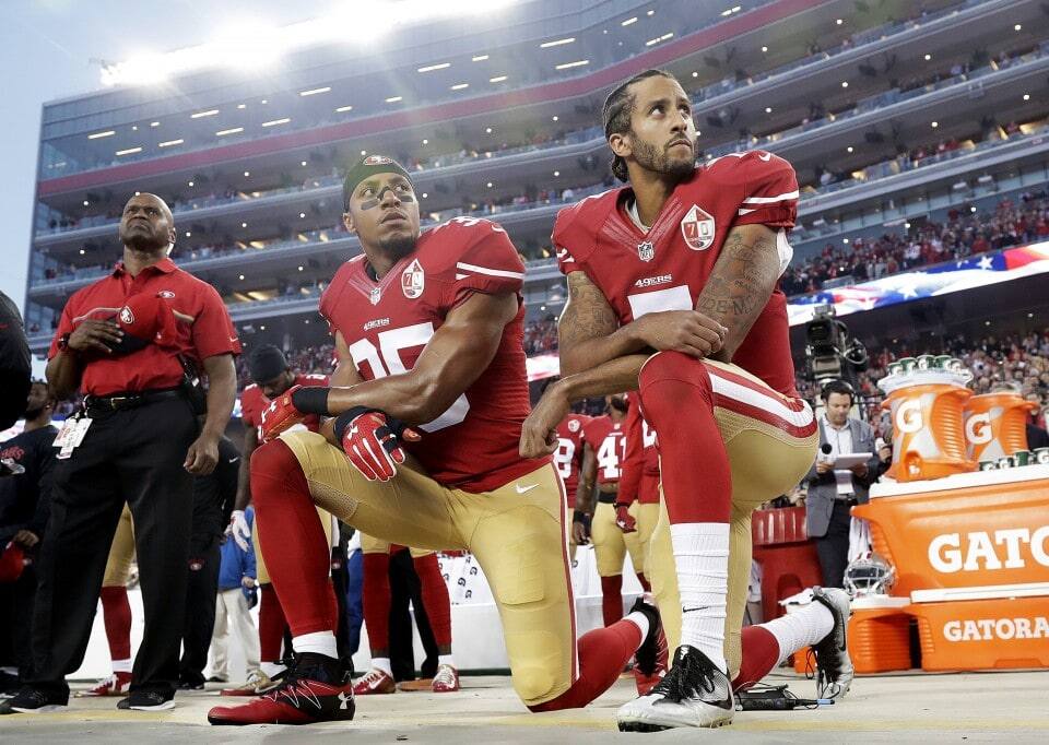 NFL Players kneeling in protest